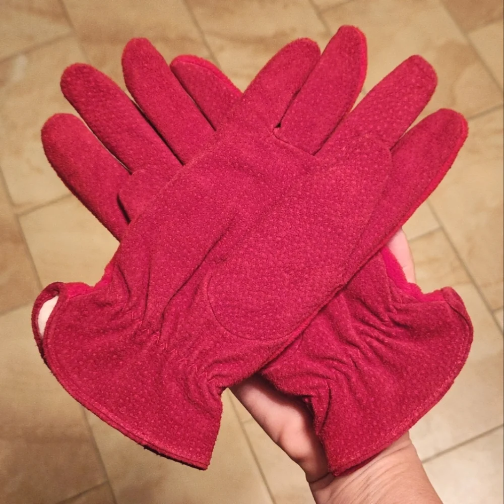 Macy's Red Pig Suede & Fleece Gloves S